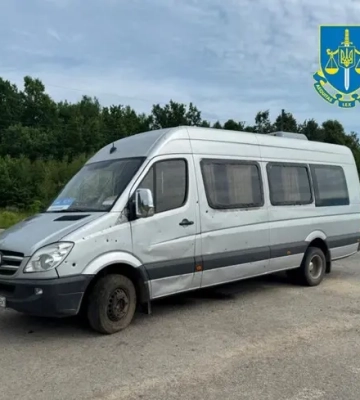 Росіяни обстріляли автобус у Сумській області: є поранені