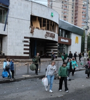 Обстрел Днепропетровщины: повреждены инфраструктура, предприятие и АЗС