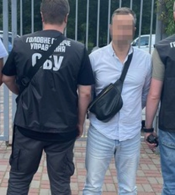 В Киеве задержали чиновника ТЦК за взятку в 3500 долларов: обещал снять с розыска военнообязанного