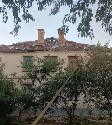 Внаслідок нічних обстрілів Дніпропетровщини постраждали жінка і дитина