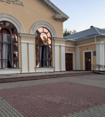 Российские дроны повредили филармонию в Кропивницком