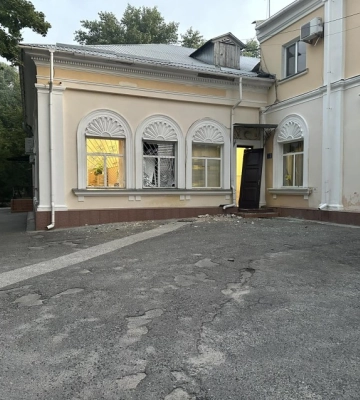 Ворожа атака на Кропивницький: фахівці ліквідовують наслідки пожежі