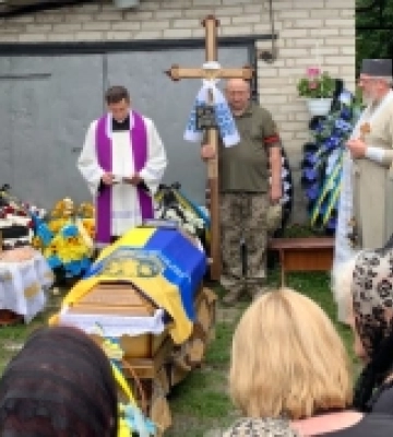У Ківерцях в останню путь провели військового Віталія Фокіна