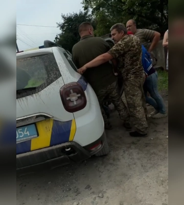 Взлет МиГ-31К: в Украине объявили масштабную тревогу, в Хмельницкой области прогремели взрывы