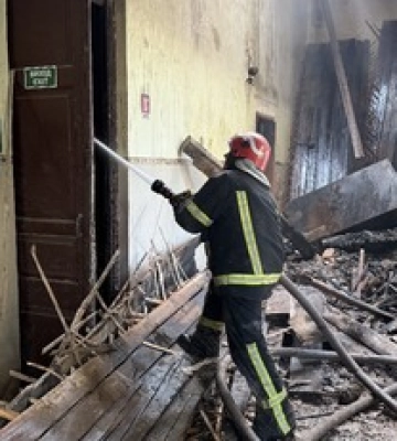 Удар по Кропивницкому: повреждено здание и техника ГосЧС