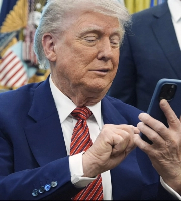 Мировые лидеры связываются с Трампом по личному номеру