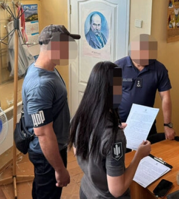 У Харкові на хабарі піймали посадовця ДСНС, який допомагав ухилянтам