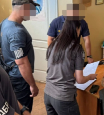 За 1,4 тыс. долларов помогал уклонистам: ГБР задержало в Харькове чиновника ГСЧС