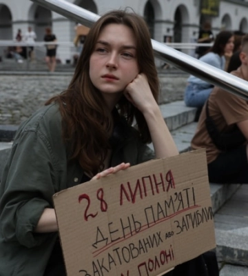 Україна вперше на національному рівні вшановує пам'ять загиблих у полоні. День пам'яті в Києві
