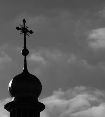 Российский дрон попал в монастырь в Херсонской области: погиб священник, есть раненые