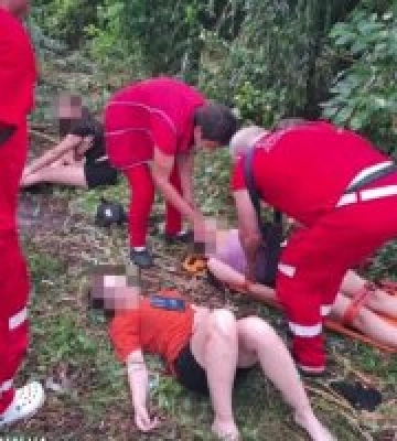 В Одесской области дерево упало на палатку с подростками: 1 погибший и 4 пострадавших