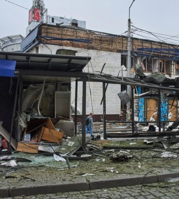 У Києві пограбували магазин мобільної техніки, який постраждав через обстріли