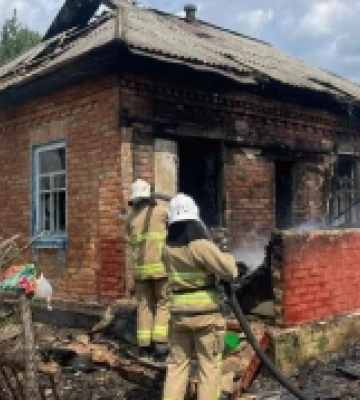 На Олександрівщині горів житловий будинок. ФОТО