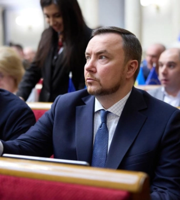 Денис Маслов вніс законопроект про підвищення окладів суддям місцевих судів до 90 тисяч грн, але є нюанс Денис Маслов вніс законопроект про підвищення окладів суддям місцевих судів до 90 тисяч грн, але є нюанс