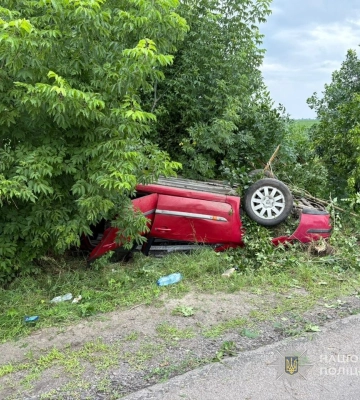 На Волині поліція встановлює обставини трьох ДТП, в яких постраждали дорослі та діти. ФОТО