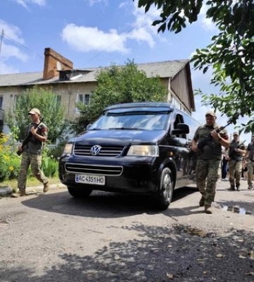 Без батька лишилося двоє синів: у Ківерцях попрощалися з Героєм Петром Низовим 
