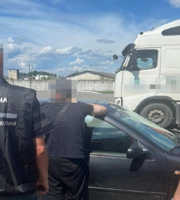 Волинянин організував «зелений коридор» для ухилянтів: СБУ викрила чергову схему втечі від мобілізації 