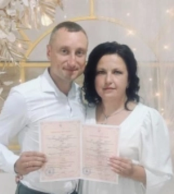 Весілля на районі: у селищі на Волині побралася закохана пара