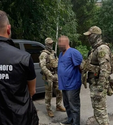 У Києві затримано керівництво та лікарів медзакладу, які оформлювали інвалідність ухилянтам