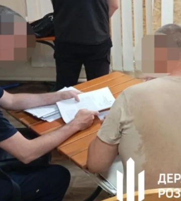 Служащий ТЦК продавал "амнистию" для военнообязанных
