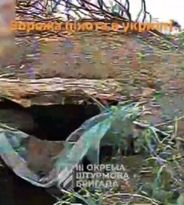 Бойцы 3-й ОШБр уничтожают оккупантов в блиндажах, а также атакуют вражеский грузовик и склад боеприпасов. ВИДЕО