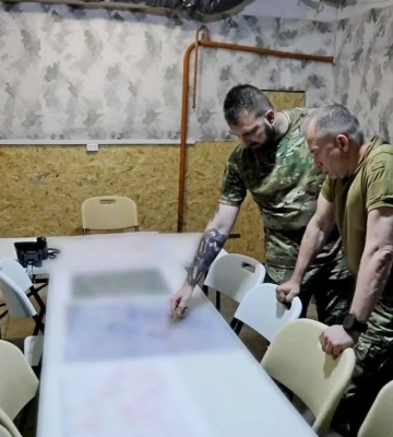 Сирський відвідав підрозділи, які ведуть оборону на Запоріжжі