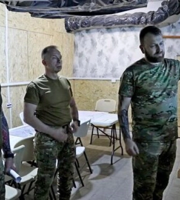 «Плани окупантів нам відомі – вживаються заходи»: головнокомандувач ЗСУ Сирський прокоментував наступ росіян на Запоріжжі
