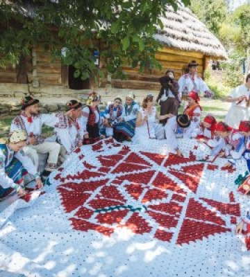В Ужгороді вперше пройшов етнофестиваль «Цвіт папороті»