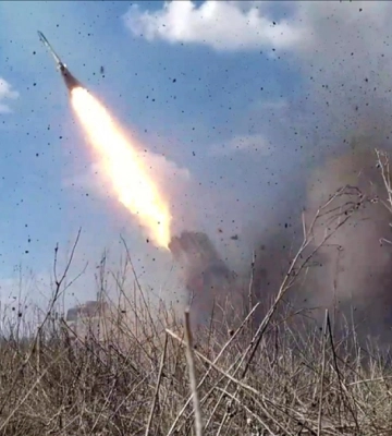 ВС РФ ударили ракетой по полигону в Чернигове, — журналисты