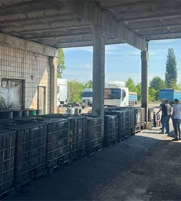 На Полтавщині судитимуть чоловіка, якого викрили у незаконній торгівлі підпільно виготовленим пальним