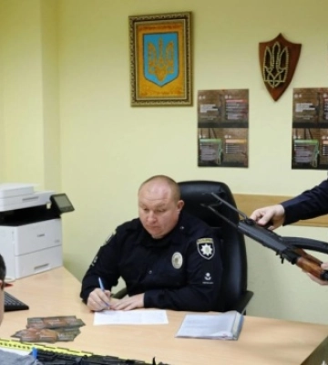 У поліції розповіли, скільки в Києві вже задекларували вогнепальної зброї