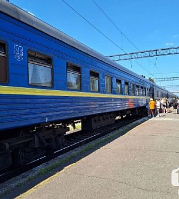 Некоторые поезда Днепропетровщины временно изменили маршруты из-за российского обстрела
