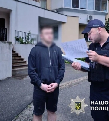 На Троєщині 19-річний водій вистрілив у чоловіка через зауваження щодо паркування авто