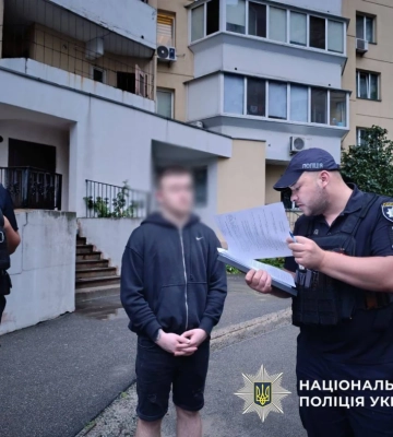 На Троєщині 19-річний водій вистрілив у чоловіка через зауваження щодо паркування авто