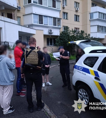На Троєщині 19-річний водій вистрілив у чоловіка через зауваження щодо паркування авто