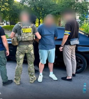 $6200 за переправку в Румынию: на Волыни задержаны организаторы схемы уклонения от мобилизации, - прокуратура. ФОТОрепортаж