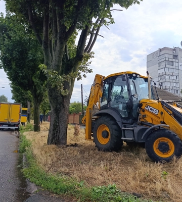 У Черкасах блискавка влучила у водопровід: у людей згоріли електролічильники