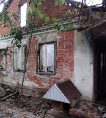 Атака дронів на Харків: пошкоджені будинки, згоріли авто 