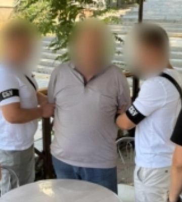Знімав з розшуку за гроші: на Одещині затримали виконуючого обов&#039;язки начальника районного ТЦК