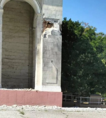 Війська РФ обстріляли театр у Херсоні