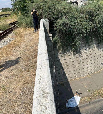 У Миколаєві чоловік розбився на смерть, стрибнувши з мосту під час втечі від ТЦК - ДБР