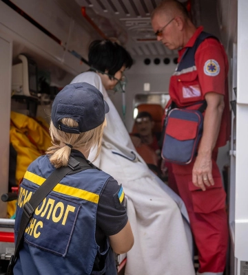 Пожежа в центрі Одеси: вогнеборці врятували трьох людей і двох тварин