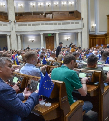 Комитет Рады поддержал законопроект Зеленского по НАБУ и САП