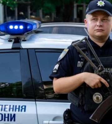 В Одесі чоловік напав на поліцейських
