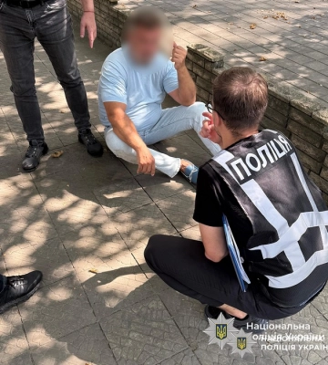 Затримано шахрая, який за 25 000 євро обіцяв посаду в Офісі Генерального прокурора
