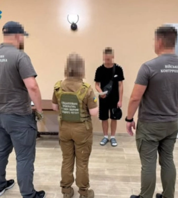 На Харківщині затримали військовослужбовця, який передавав ворогу позиції ЗСУ