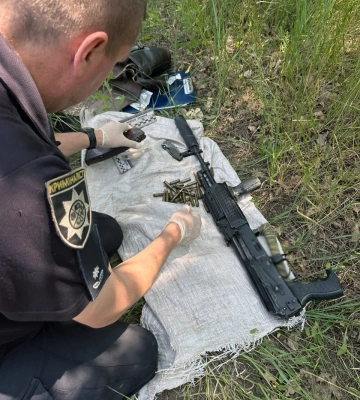 На Херсонщині обрано запобіжний захід підозрюваному у збуті зброї та боєприпасів. ФОТО
