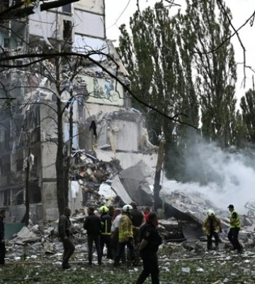 Ракетно-дроновий російський удар по Києву: відомо про 6 загиблих, 52 постраждалих (фото, відео)
