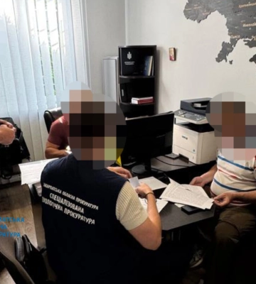 На Закарпатті лісничого підозрюють у недбалості, що призвела до незаконної вирубки дерев на понад 4,5 млн грн