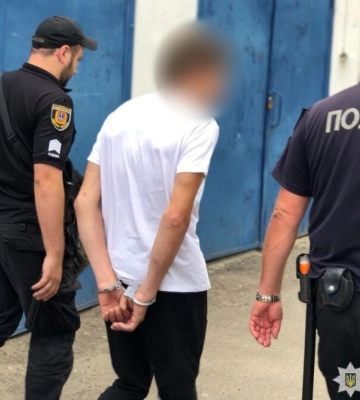 У Білгород-Дністровському районі чоловік жорстоко побив співмешканку: жінка померла в лікарні